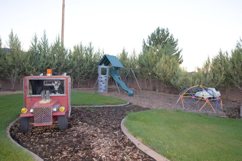 Tacit Shadow Resort Shangri-La King Suite, Gym, Coffee Bar, Hot-Tub, Free Laundry, Food Available Parowan Exterior foto